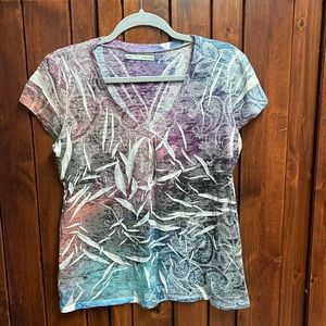 Maurice’s multi color top